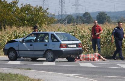 U sudaru osobnog auta i traktora poginula je žena