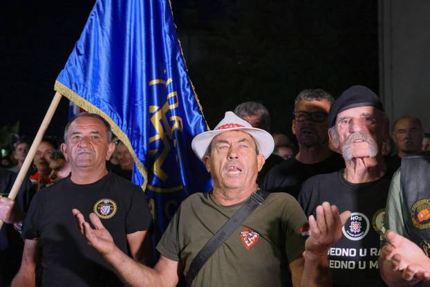 Benkovac: Prosvjed branitelja protiv festivala Nosi se