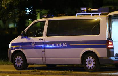 Velika akcija policije: Uvozili su aute iz Njemačke i utajili porez