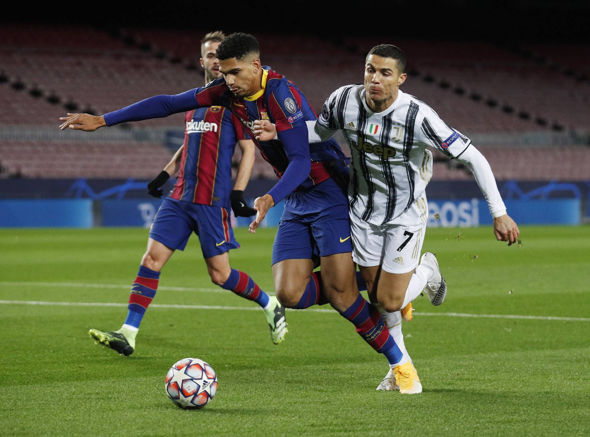 Champions League - Group G - FC Barcelona v Juventus