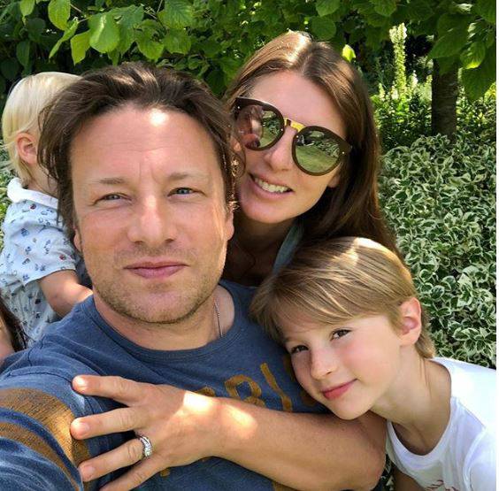 Jamie Oliver: Moji restorani su propali jer je nestalo gotovine