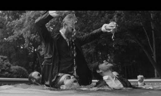 The National objavili spot za svoj novi singl  "Graceless"