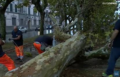 Orkanske oluje diljem Europe usmrtile su najmanje 13 ljudi