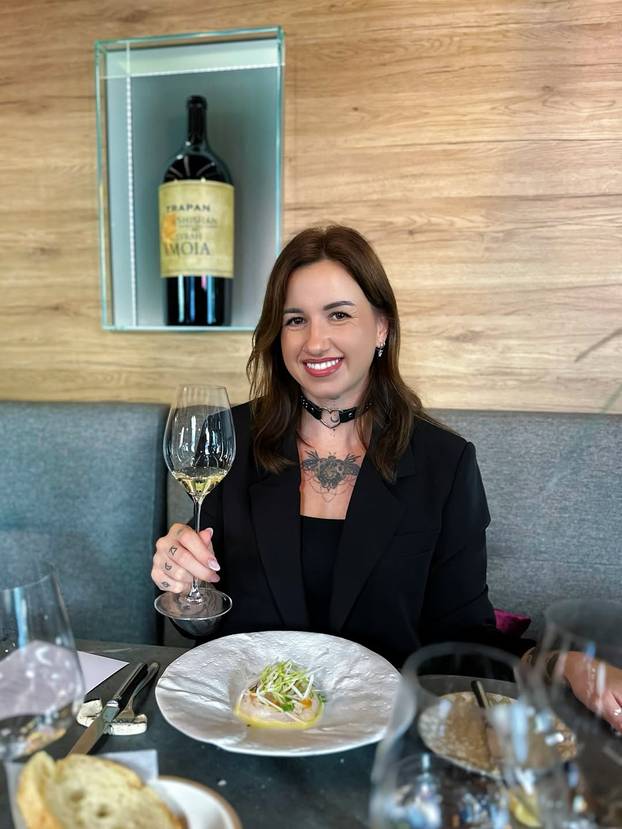 FOTO Sestra Stele Rade išla na estetske zahvate: Pokazala je rezultate, evo kako izgleda...