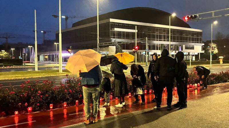 VIDEO 'Zapalimo svijeće diljem Hrvatske, neka obasjaju put u bolje sutra. Zapamtite Vukovar'