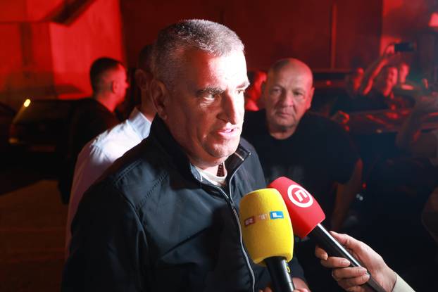 Sinj: Atmosfera u stožeru Mire Bulja nakon rezultata izbora