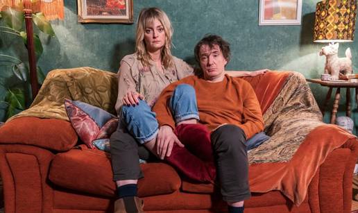 Dylan Moran vratio se na male ekrane: Komičar glumi u seriji 'Stuck', a uskoro stiže u Zagreb