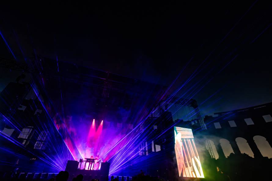 Jean-Michel Jarre dignuo Pulu na noge! 'Malo ću vas provesti kroz svoju 'kuhinju', uživajte!'