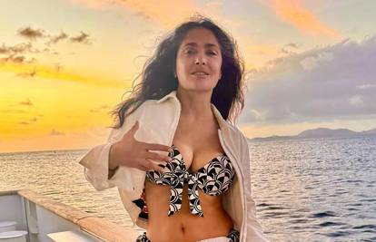 Salma Hayek ima 58? Pohvalila se svojim izgledom: 'Volim tvoje prirodne fotografije, prekrasno'