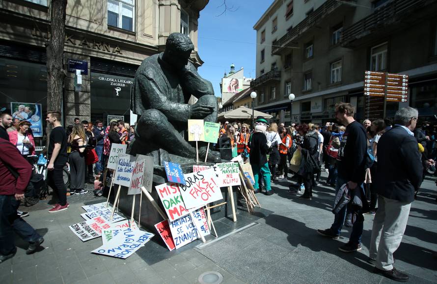 Mars za znanost - pet do 12