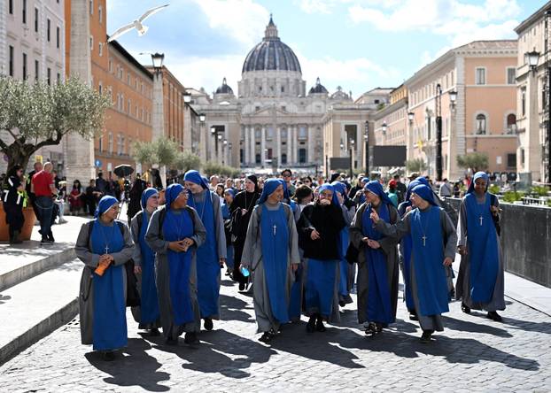 Pope Francis lies in state in St. Peter's Basilica at the Vatican