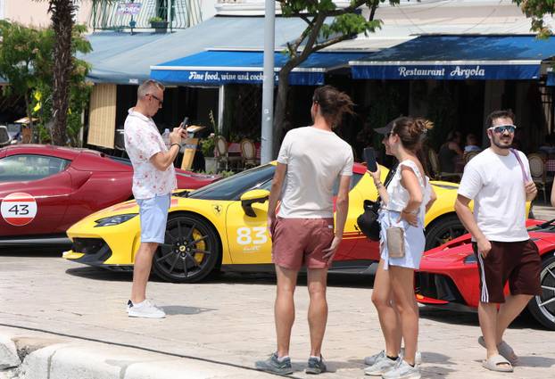 Šibenik: Turneja Ferrari Cavalcade 2026. s više od 120 Ferrarija na šibenskoj rivi