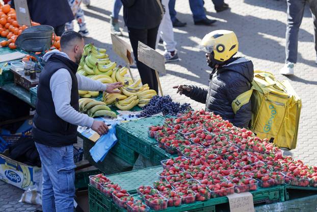 Zagreb: Sunčana nedjelja u centru grada