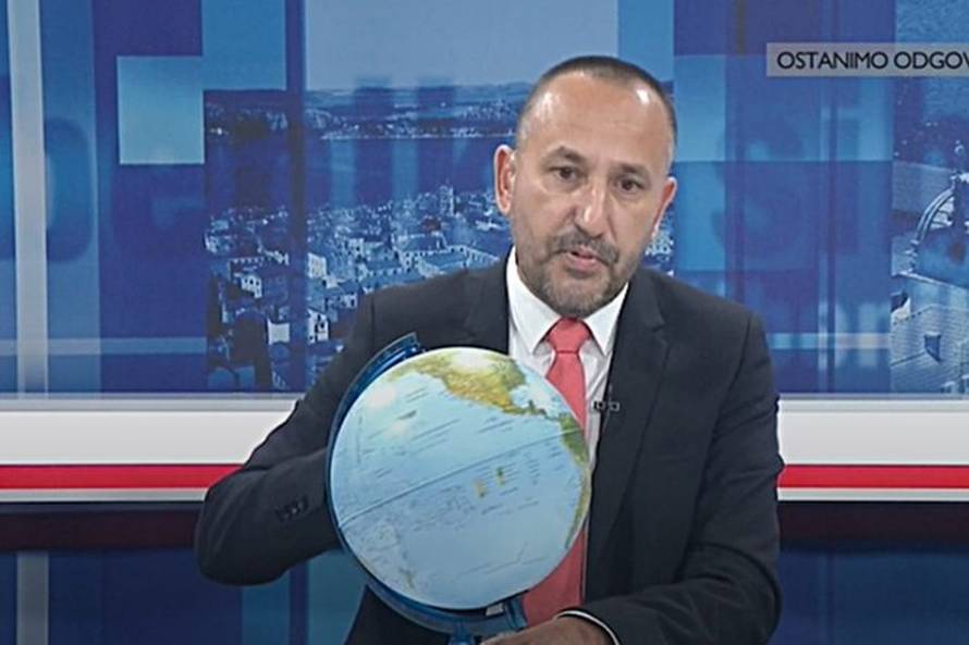 Zekanović je izašao iz Srednjeg vijeka. Ali samo zbog cjepiva. Ne i zbog prava žena i manjina