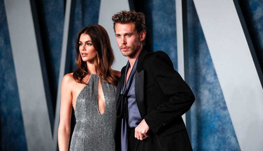 'Elvis' kleknuo pred kći Cindy Crawford? 'Njegova bivša se tome nadala 10 godina, jadna'