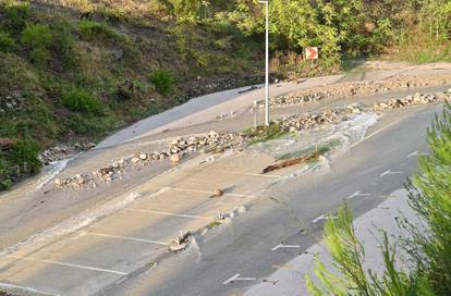 FOTO Pogledajte katastrofalne posljedice poplave u Podgori