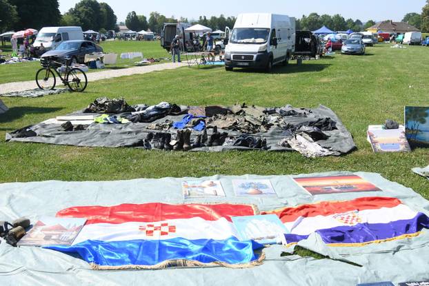 Koprivnica: Popularni buvljak zbog toplotnog vala ipak je imao nešto manje prodavača i kupaca