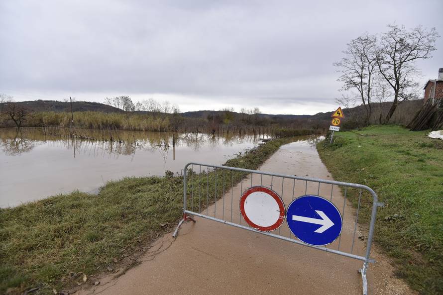 'Dvorište mi se pretvorilo u jezero, nisam mogao na cestu'