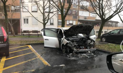 Novi požar na Vrbanima: Opet izgorio automobil na parkingu