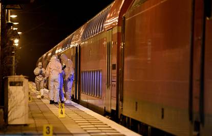 Ranije osuđivani Palestinac u vlaku na sjeveru Njemačke ubio je djevojku (17) i mladića (19)