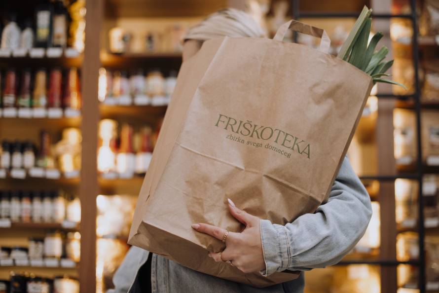 Domaće meso, sir i povrće bez šetnje po placu - evo kako stiže do vas