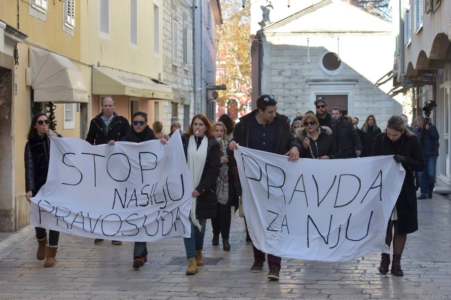 Zadar: Prosvjed protiv puÅ¡tanja na slobodu Darka KovaÄeviÄa Daruvarca