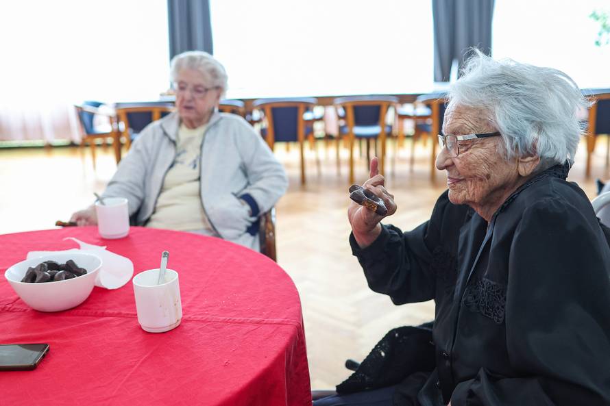 24 SATA Zagreb: Stogodišnjaci u Domu za starije osobe Trnje