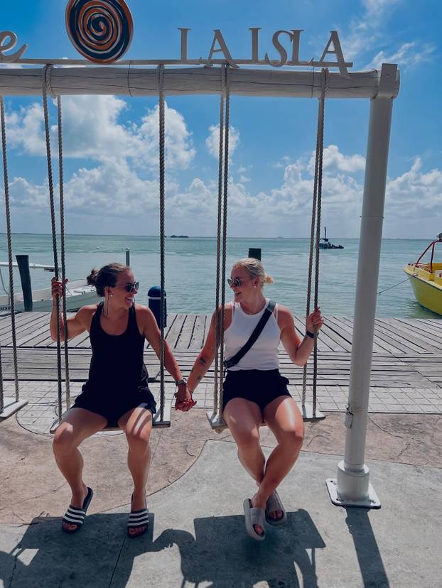 FOTO Tko, koga i s kim? Ovo su ljubavni parovi na ZOI 2026.!