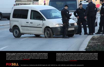 Filmska potjera u Splitu: Dva mladića bježala policiji u autu
