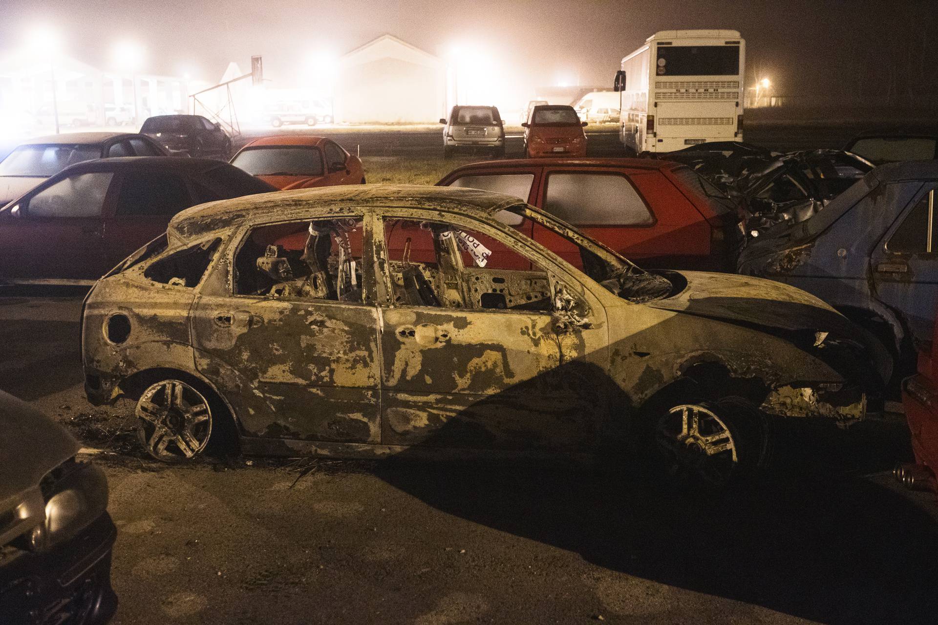Policija u zapaljenom automobilu u Trnovcu pronašla karbonizirano ljudsko tijelo