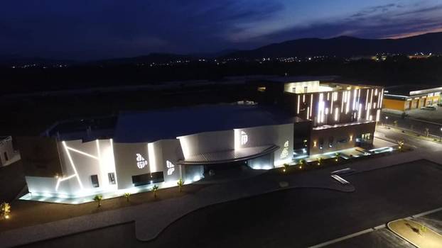 FOTO Samo luksuz! Evo u što ulažu naši nogometaši. Uvijek se traži koji kvadrat viška...