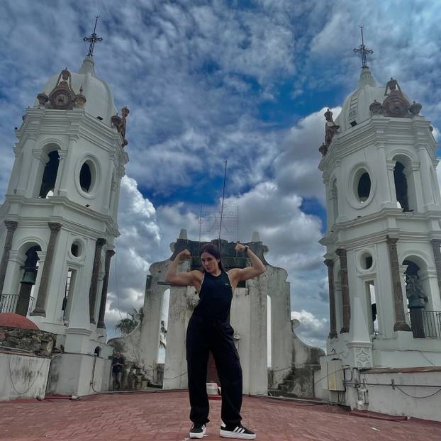 JEZIVE SCENE U UFC-u: Borkinja izgubila svijest nakon brutalnog nokauta! Pobjednica se molila