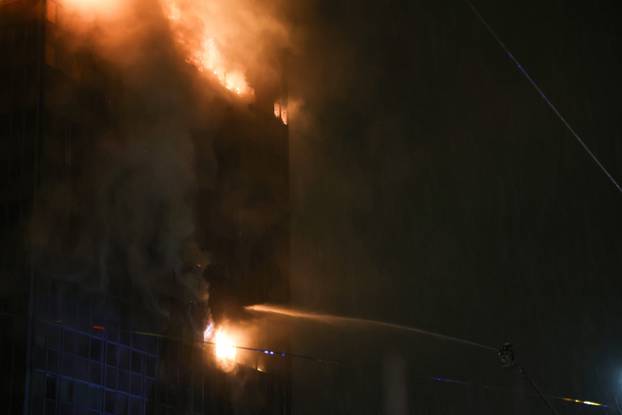 Zagreb: Pozar u Vjesnikovom neboderu