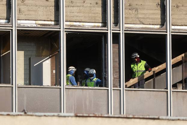 Zagreb: Radnici u Vjesnikovom neboderu