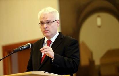 Josipović u BiH: Treba riješiti sve da bi postojalo povjerenje