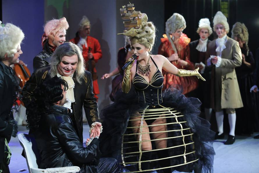 Nives ostvarila san: Zablistala je na daskama osječkog HNK