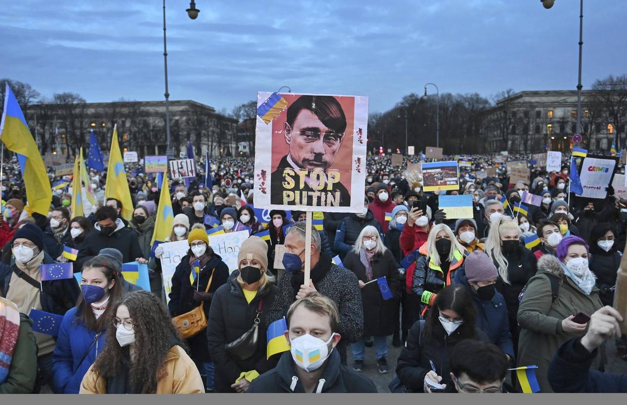 Mediji otkrili tko je ruski diplomat prognan iz Crne Gore