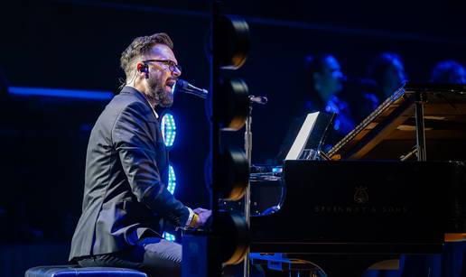 Petar Grašo oduševio je Lisinski, najavljen je i peti koncert...