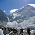 Otapaju se stotine leševa na Everestu, među njima i Hrvat