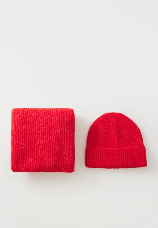 Pregledali smo ponudu za vas! Top kape i šalovi za svaki dan