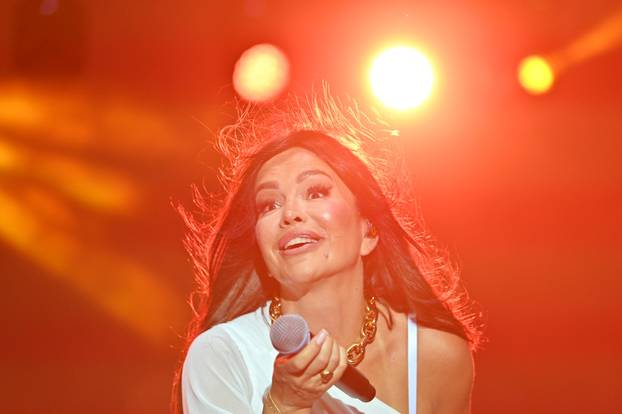 Severina nastupila na Ljetnom kinu u Makarskoj 