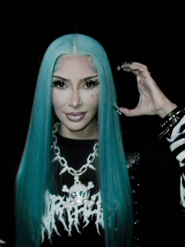 FOTO Kim Kardashian odlučila je biti vlastita kći za Noć vještica