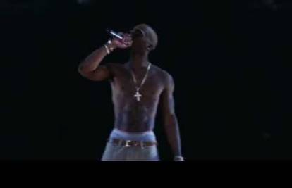 Uskrsnuo na Coachelli: Tupac Shakur pjevao kao hologram
