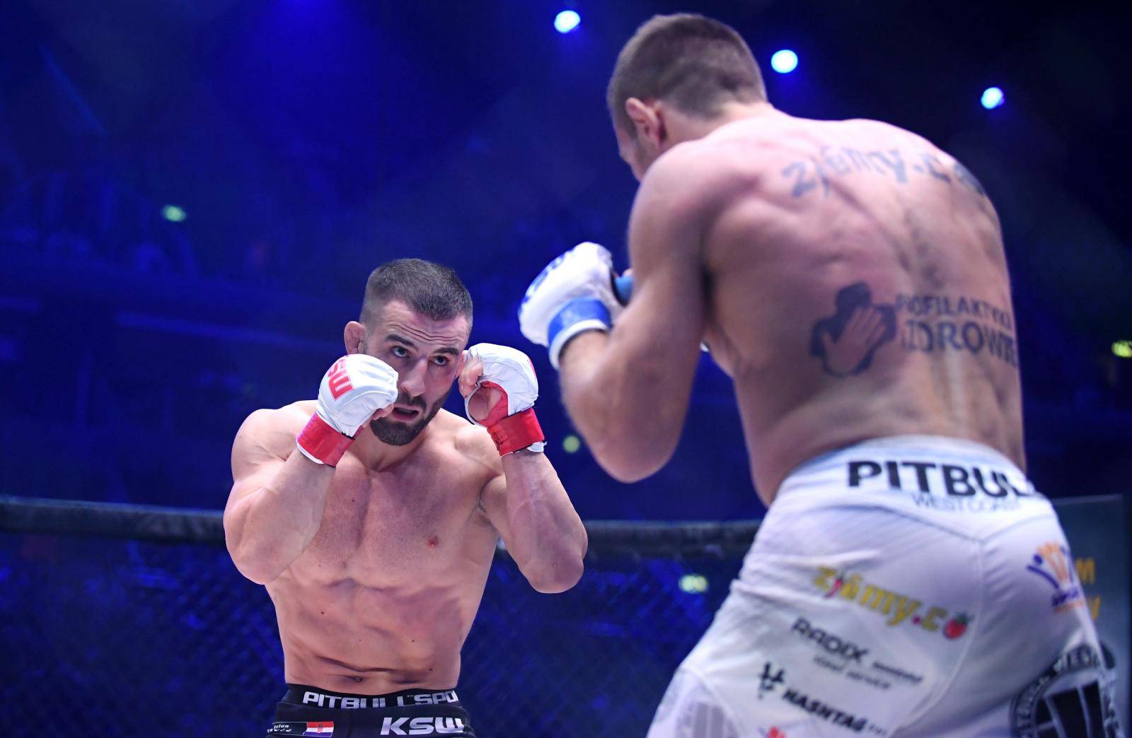 Zagreb: Borilački spektakl KSW 51, Antun Račić - Damian Stasiak