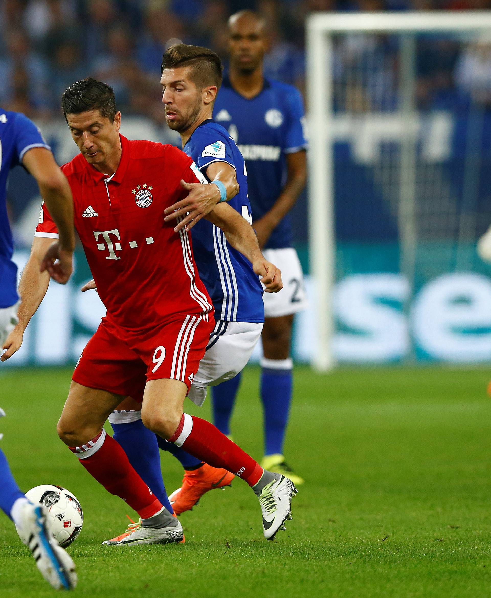 Football Soccer - Schalke 04 v Bayern Munich - German Bundesliga