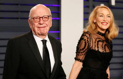 Rupert Murdoch suprugu Jerry Hall navodno je 'nogirao' putem maila: Slomljena sam, volim ga