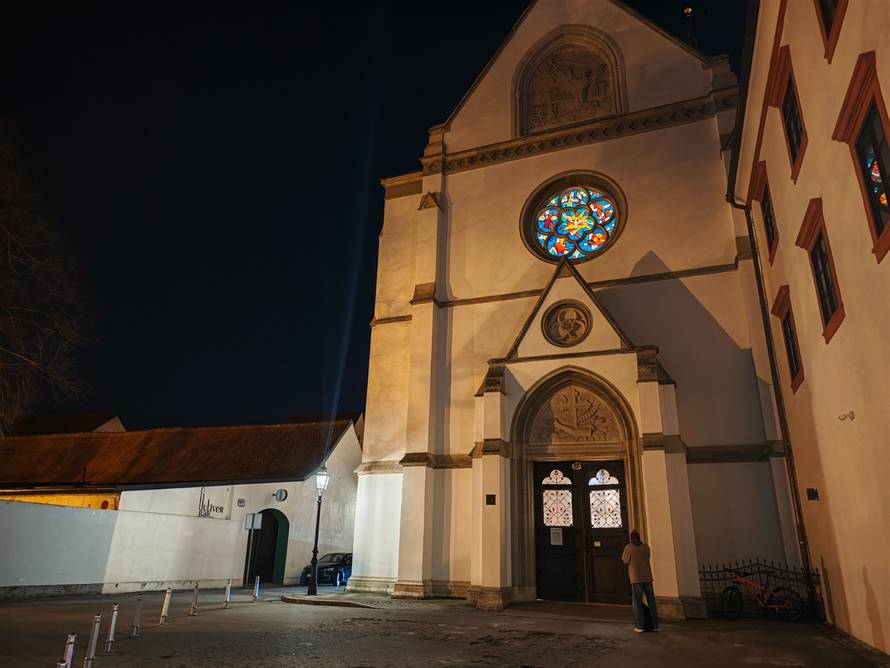 FOTO Isprobali smo Xiaomi 17 Ultra: Fotić koji želi biti telefon