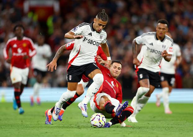 Premier League - Manchester United v Fulham