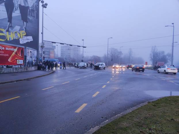 FOTO Pogledajte kaos kod Vjesnika nakon teškog sudara