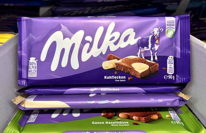 Zbog plastike s polica povlače omiljenu čokoladu: 'Odmah prestanite s upotrebom'